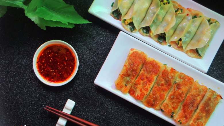 15分钟版韭菜鸡蛋锅贴,韭菜鸡蛋做出来的锅贴,非常好吃而且不腻,适合作为早晚餐的主食