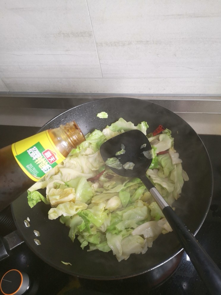 炝炒卷心菜,耗油
