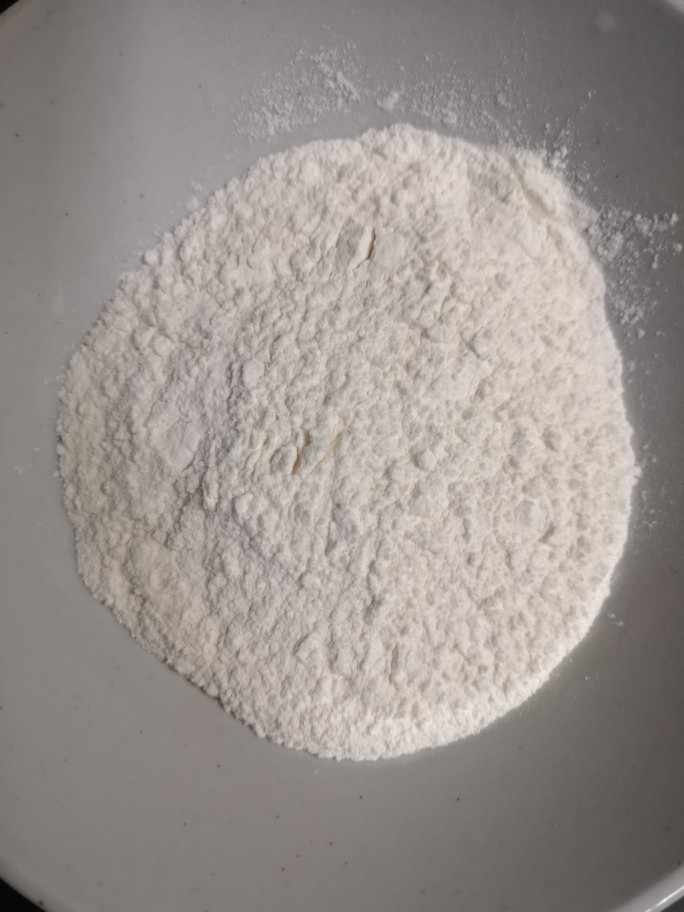 面煎虾(饼),20g玉米粉+40g面粉
如果没有玉米粉就面粉代替
但是加了玉米粉的更好吃