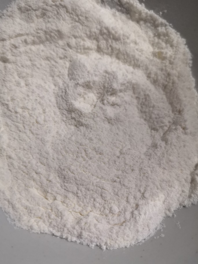 面煎虾(饼),混合均匀