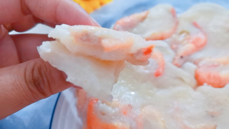 面煎虾(饼),里外颜色一样