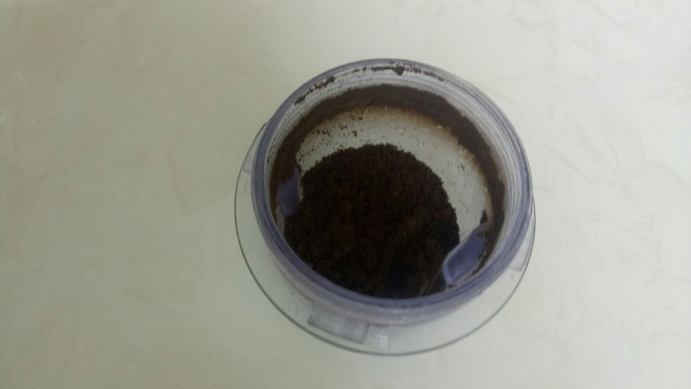 奥利奥盆栽,看,很细~像盆栽土。