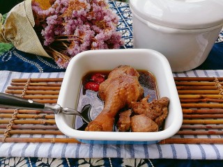 疲倦多汗失眠
来一碗黄芪熟地黄番鸭汤