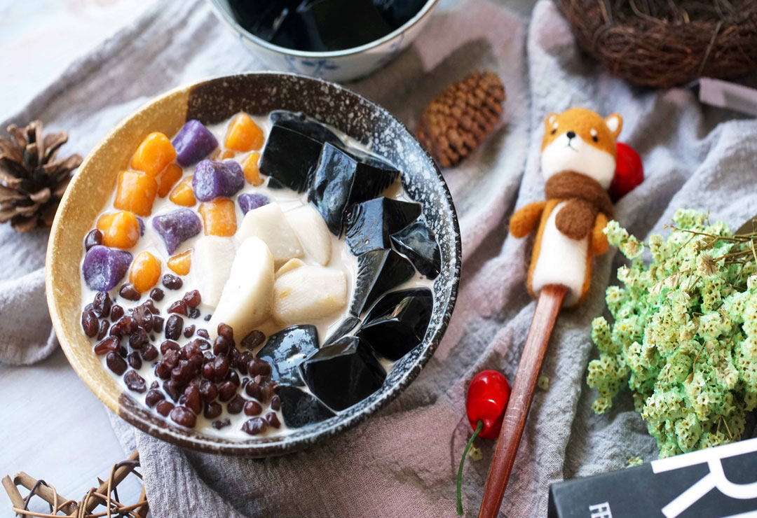 自制红豆芋圆烧仙草，这个夏天教你正确打开紫薯芋头黑凉粉