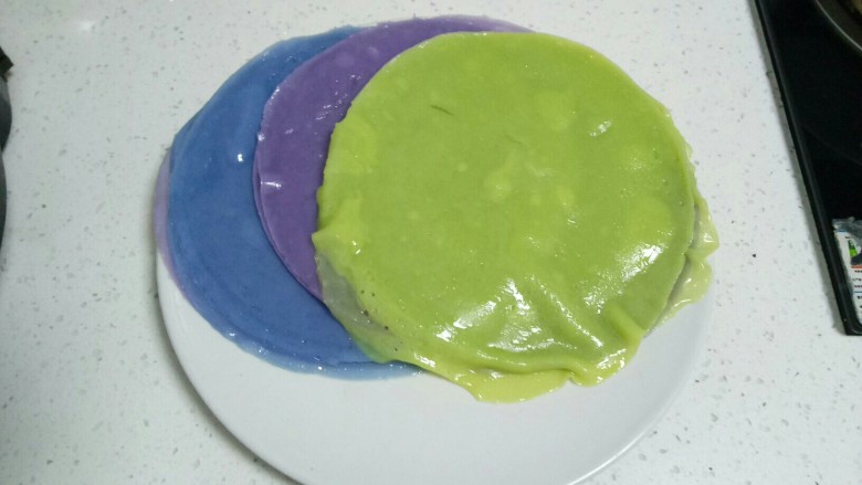 不用洗面的～五颜六色的凉皮,看着是不是很有食欲。