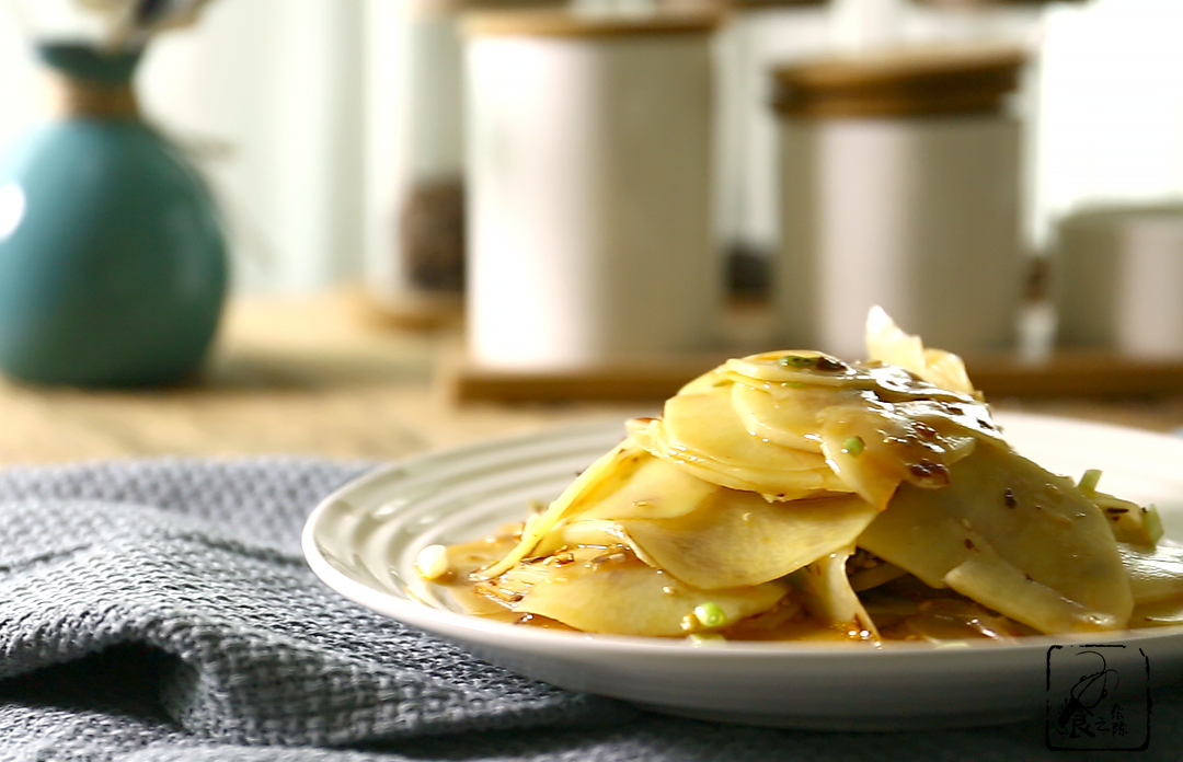 校门口的土豆片