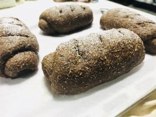 可可坚果全麦面包