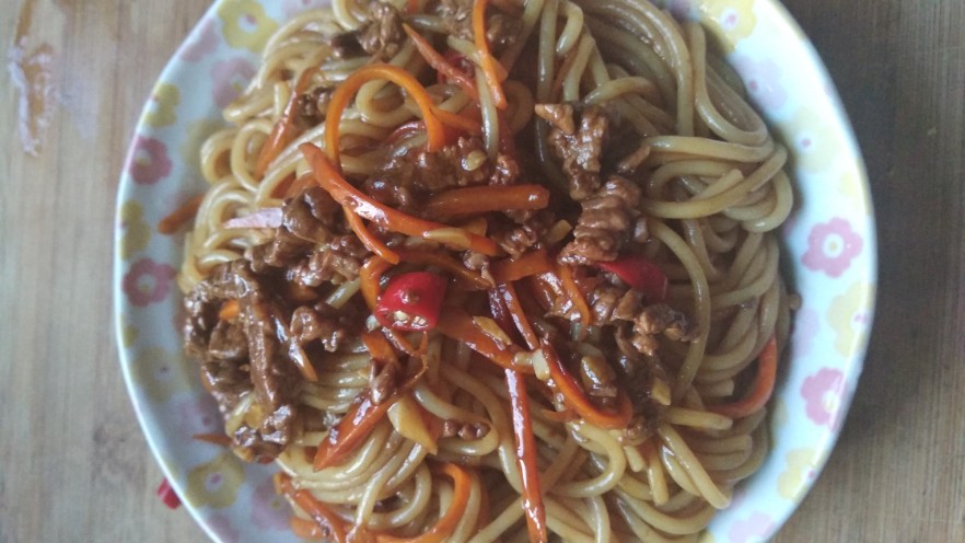 牛肉炒粉