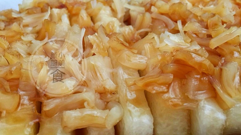 干贝蒸冬瓜,味道鲜美,营养丰富。