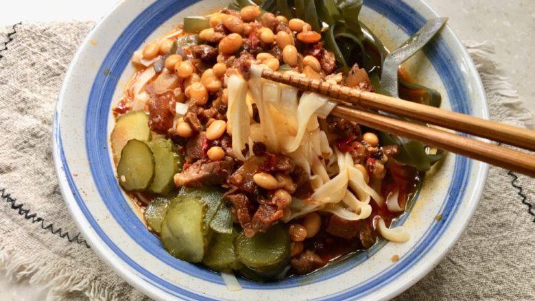 红烧猪肉面,每一根面条都香味浓郁、麻辣鲜香!