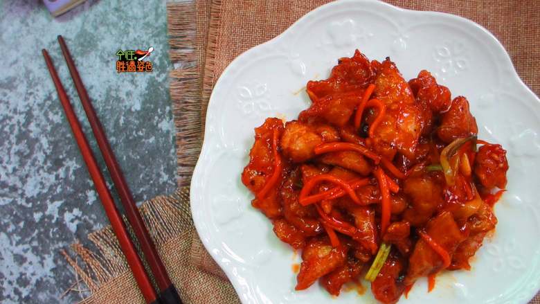 茄汁锅包肉,浓香汤汁搭配米饭,嗯......,这味道也没谁了!