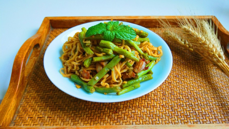 正宗手擀豆角焖面