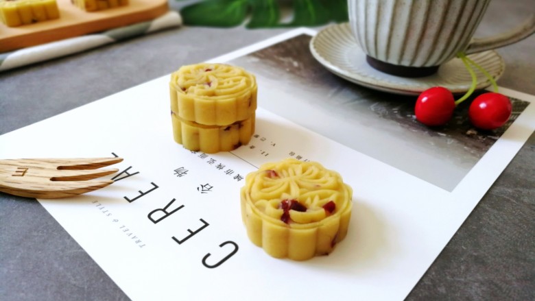 清凉甜点~蔓越莓绿豆糕,成品图!