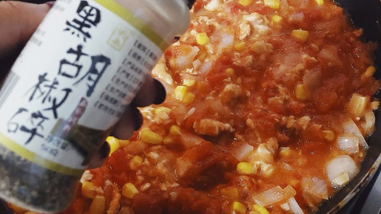 牧羊人派(Shepherd’s pie),加入黑胡椒碎。