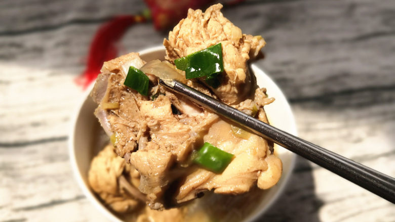 鸡架粉皮汤,出锅来一块鸡架,味道很好,