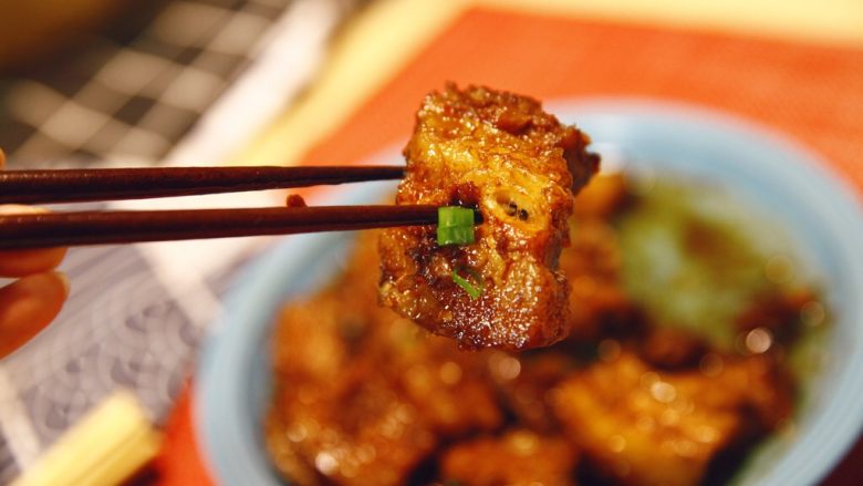 私房大块头红烧卤肉~
大块朵颐的快感!,大口喝酒,大块吃肉的快感,弥漫全身。这得分泌多少多巴胺呀!