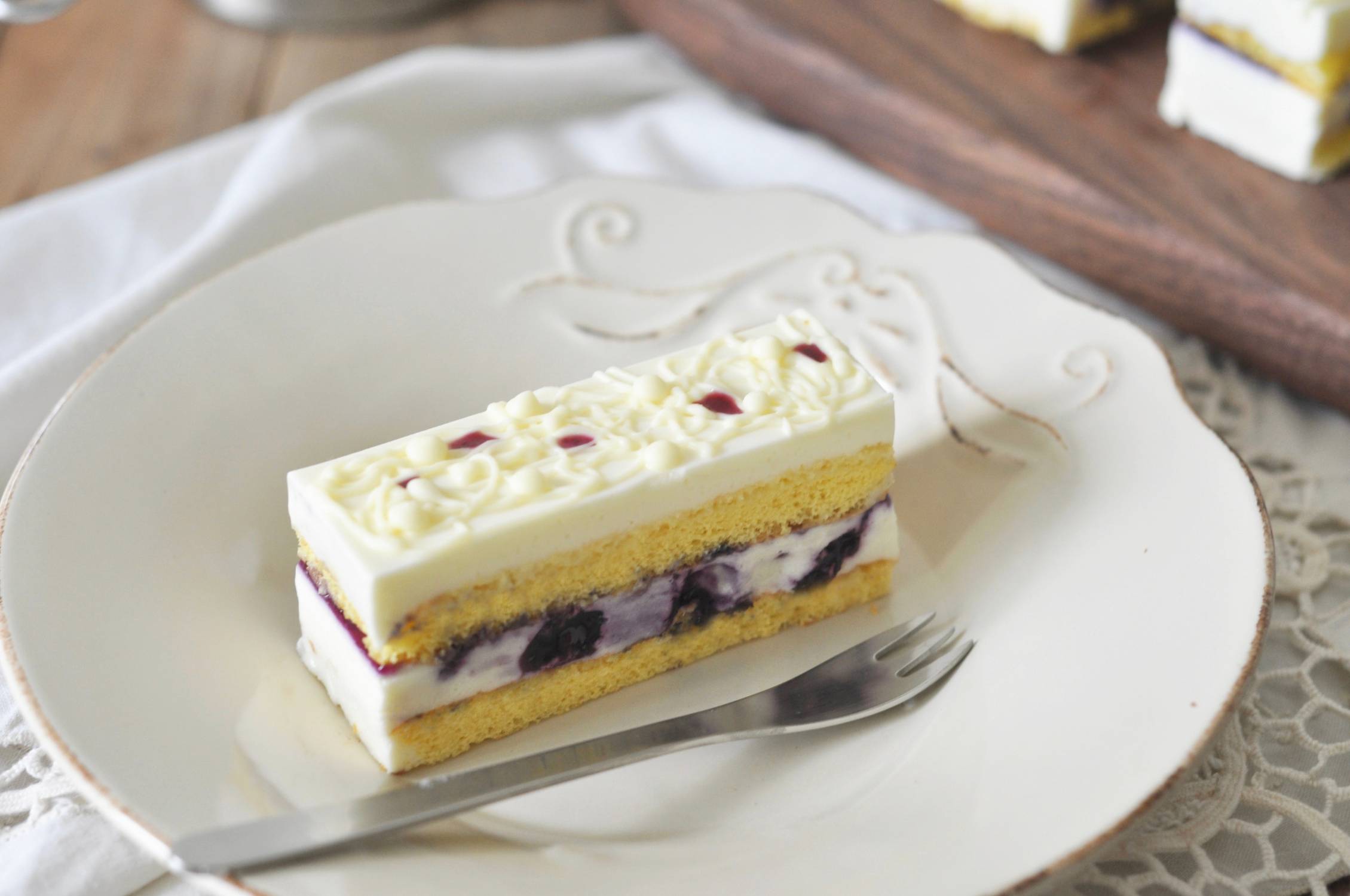 蓝莓芝士慕斯蛋糕