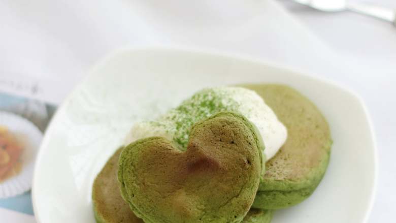 大概是目前最详细的了？—日式厚松饼,即使不做什么特别的酱，配坨奶油，或者来点果酱什么的就很好吃。