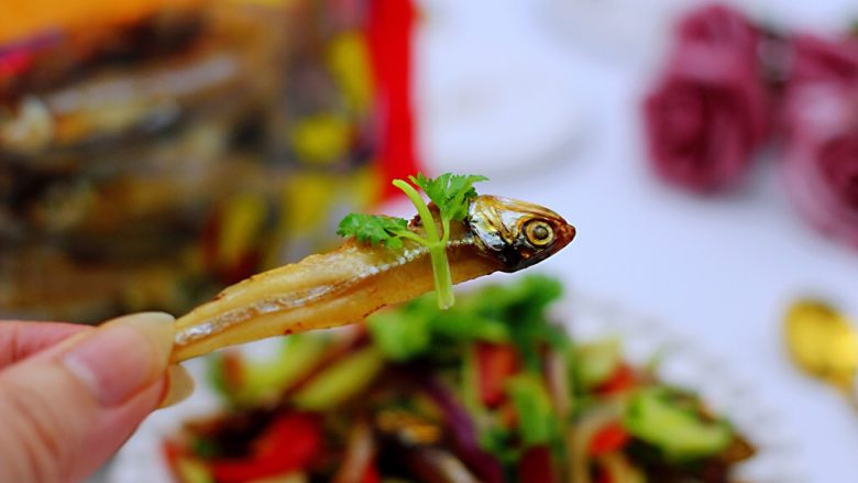 小鱼干凉拌杂蔬,下酒下饭的神器、快来试试吧