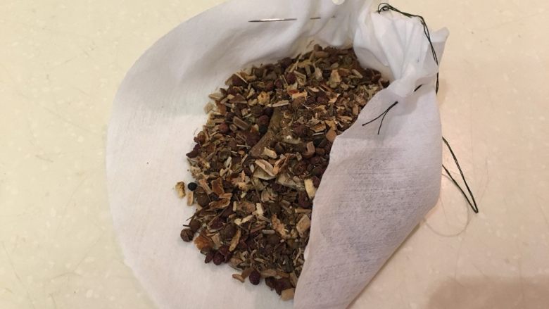 台式羊肉炉,没现成的就自己做一个,一次性的蒸布自制