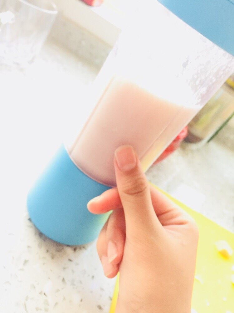 emm桃纸汁啦,呜噫呜呜噫开始榨啦～