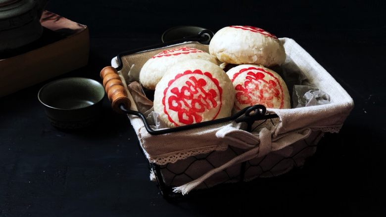 汁鲜味美的苏式鲜肉月饼