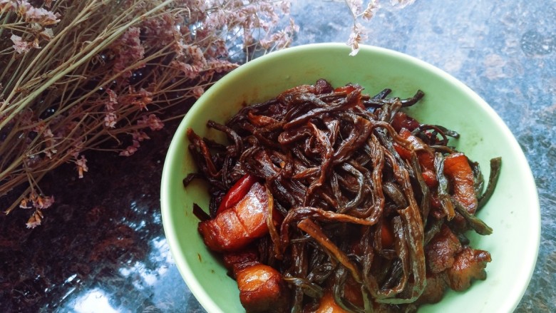 干豆角烧肉,超级下饭菜，配一碗米饭超满足