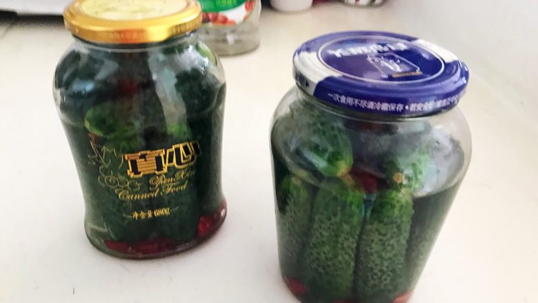 开胃小菜 俄式乳瓜,盖好瓶盖,室温放置12小时