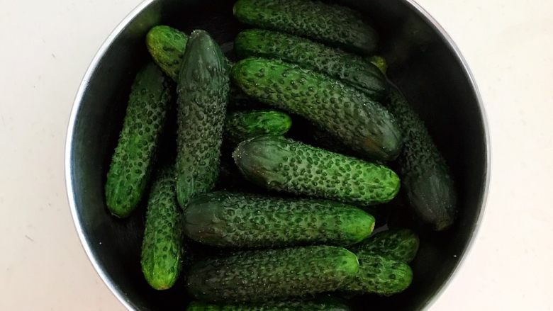 开胃小菜 俄式乳瓜,小黄瓜腌制好了