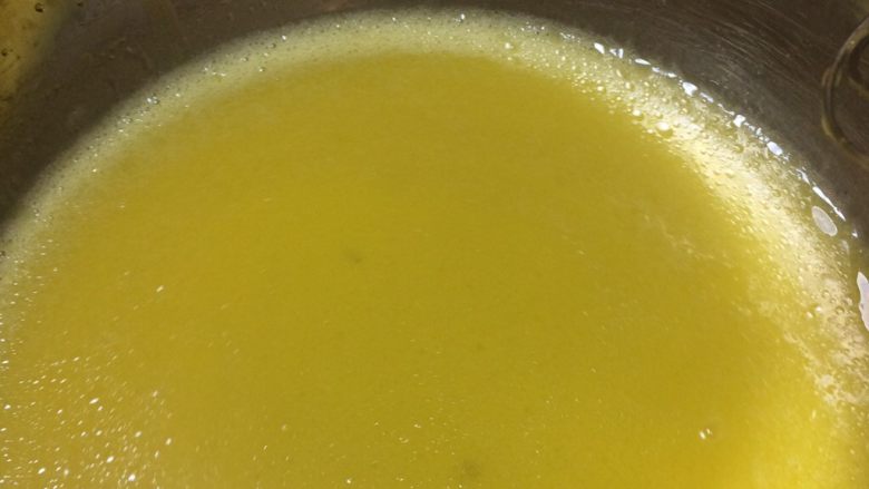 好吃不上火:蒸的玉米粉蛋糕,搅拌均匀,无油水分离。
