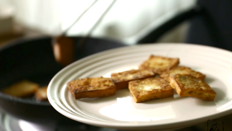 简单几步，教你用普通食材做出高逼格食物,○  都煎好夹出来