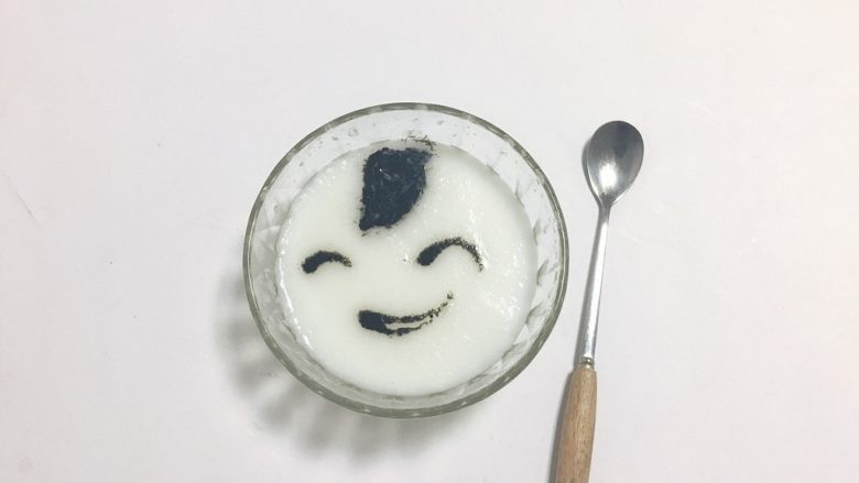 萌宝黑酱米粉,准备开吃咯