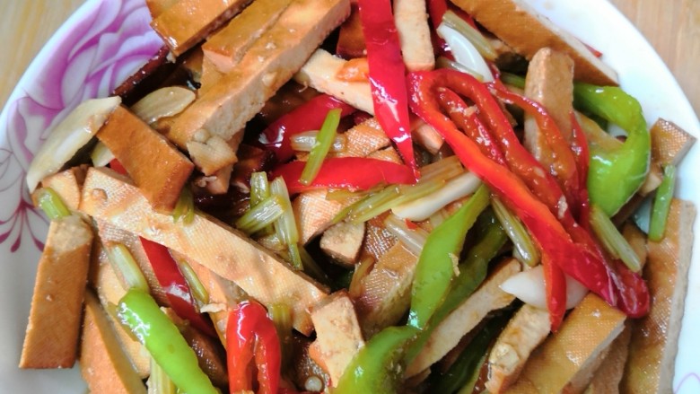 芹菜炒香干,滴滴滴就是这么简单