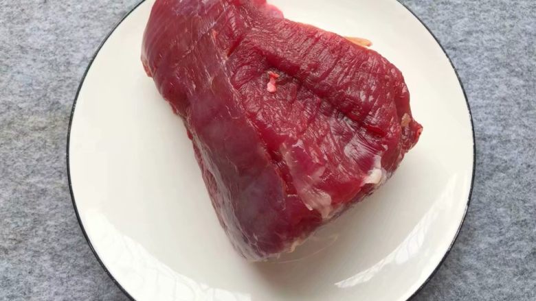 西湖牛肉羹,<a style='color:red;display:inline-block;' href='/shicai/ 216'>牛肉</a>300g