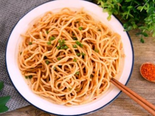 椒麻拌面这样做，好吃又爽口，一次来三碗还不过瘾