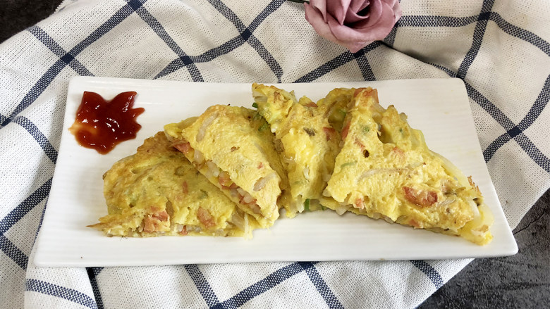 营养早餐豆芽饼,美味早餐豆芽饼完成了！