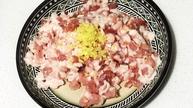 浅湘食光&薄皮酱肉包,加姜末(自己根据喜好)