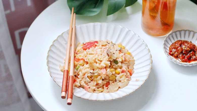 番茄主题 | 一颗番茄饭+蜜桃红茶