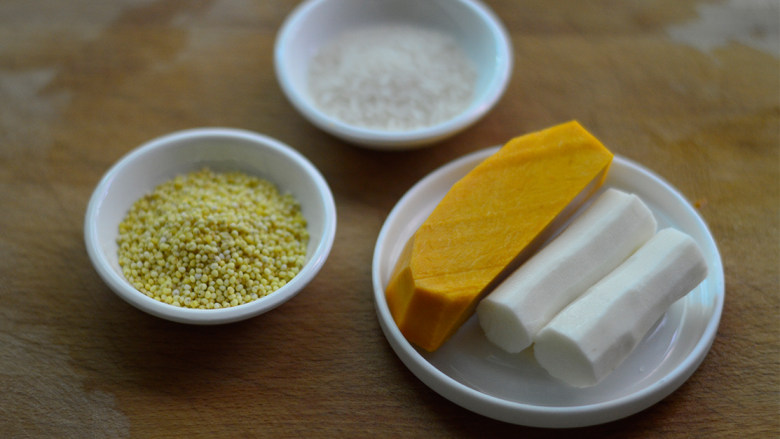南瓜山药小米粥(辅食),材料准备好