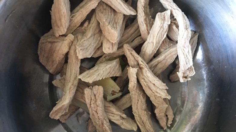 自制肉松,手轻轻一捻,肉就松散