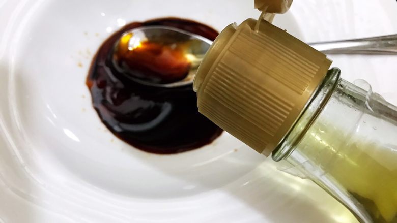 极致简单而美味的头抽蚝油捞面,我喜欢花椒的香就加了花椒油,不喜欢可以不加