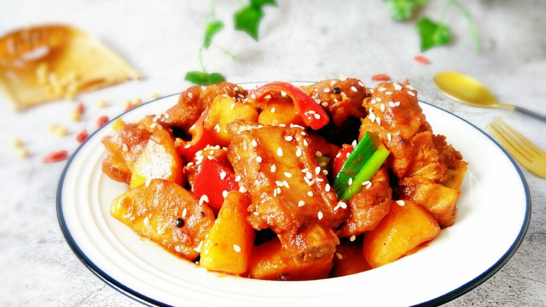红烧土豆排骨
