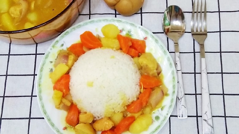 咖喱鸡肉炖土豆,米饭的最佳搭档,孩子们的最爱