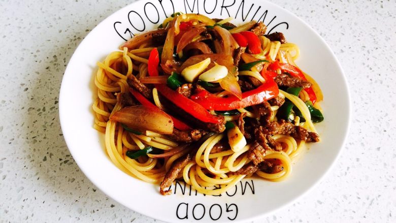 黑胡椒牛肉意面