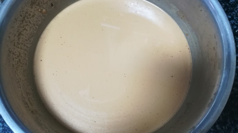 我儿时的最爱,红糖发糕,你喜欢吗?,搅拌待蒸的糊糊