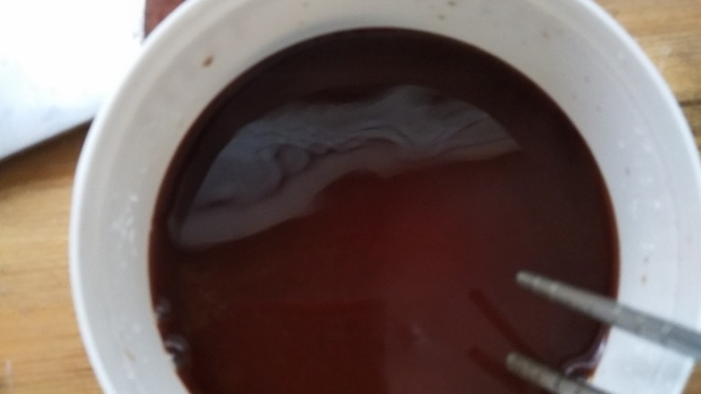 糖醋口味,宫保鸡丁,调糖醋味~取一碗放酱油少于,来点水兑开,加入醋一勺,白天糖一勺,淀粉少于,搅拌开备用