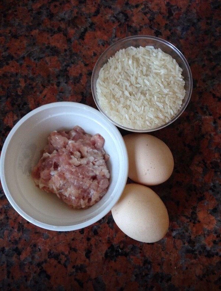 快手早餐 皮蛋瘦肉粥,准备材料