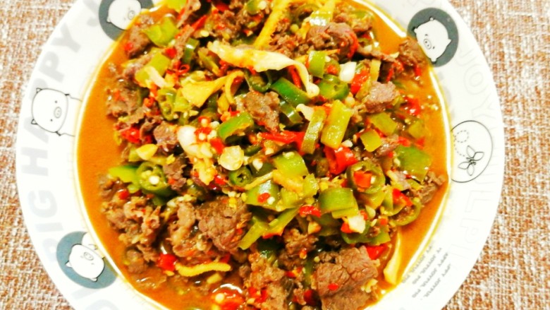 #正餐#辣炒牛肉,出锅装盘的成品