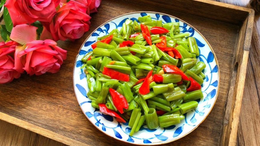 快手正餐 辣炒空心菜梗