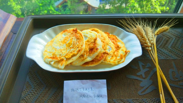 快手早餐  鸡蛋沾饼,成品图